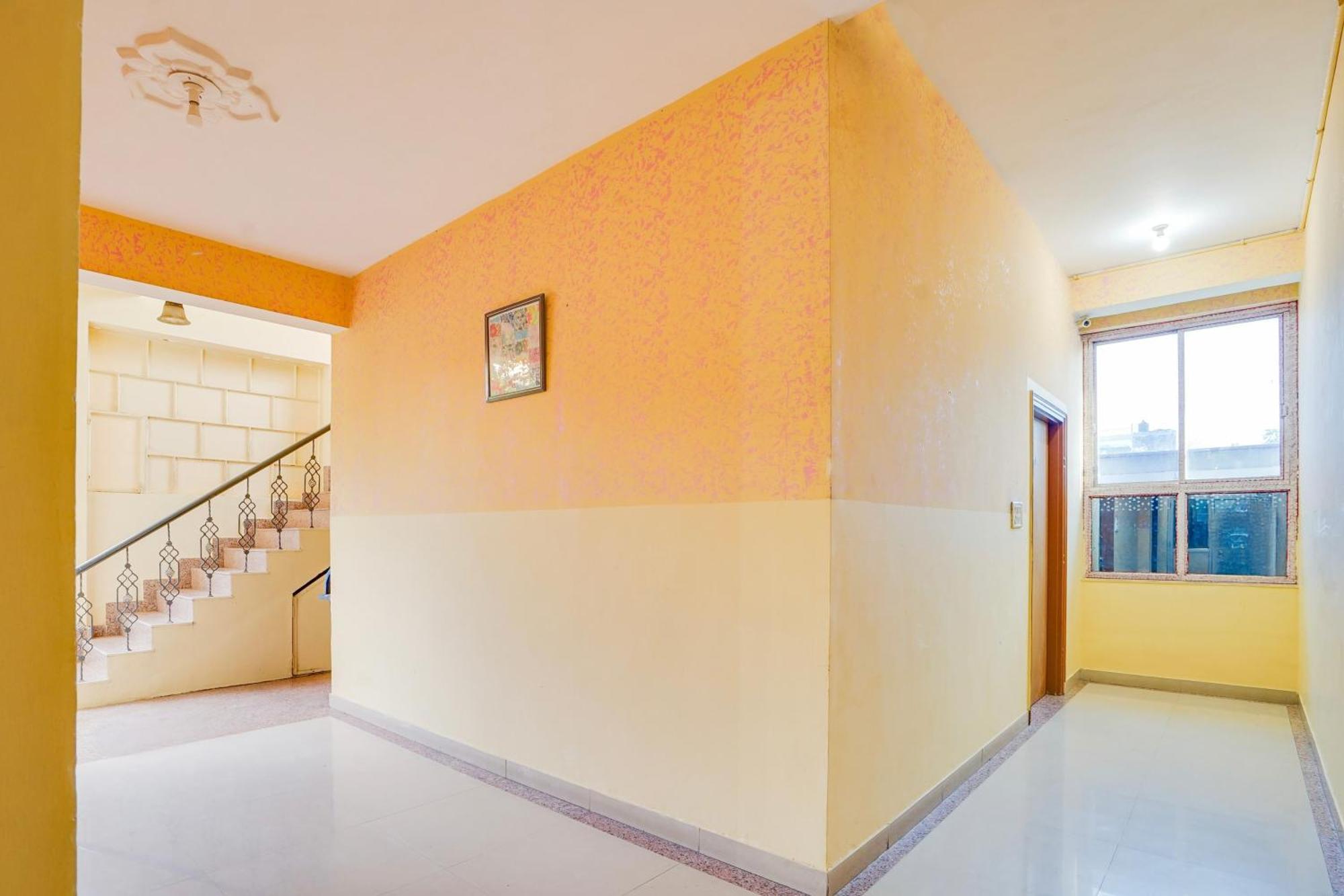 Super Hotel O Jln Marg Malviya Nagar Formerly Hotel Braj Haveli Jaipur Exteriör bild